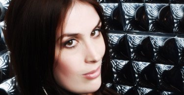 Rhianna Pratchett é a escritora de Tomb Raider