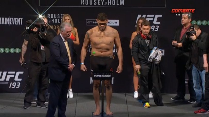 Rise of the Tomb Raider apresenta UFC 193